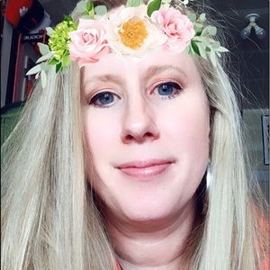 Meet your Posher, Monica